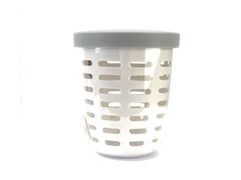 Portable fruit cup (600ml with spoon) Material: AS,PP,,SILICONE   ITEM NO.： W007511