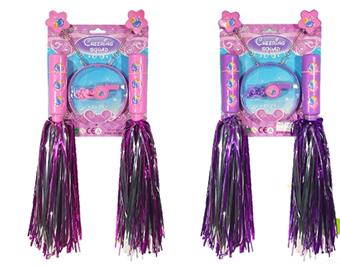 Cheerleading team with whistle clip   ITEM NO.： W034094