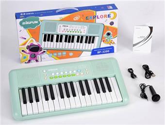 32 key electronic keyboard with microphone/USB cable/instruction manual/audio cable/audio jack/headphone jack   ITEM NO.： W039858