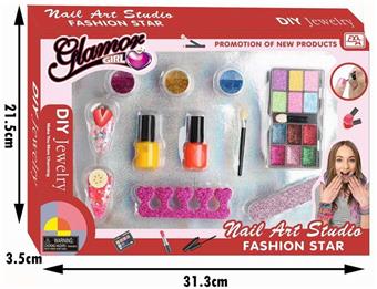 Beauty and Nail Set   ITEM NO.： W034984