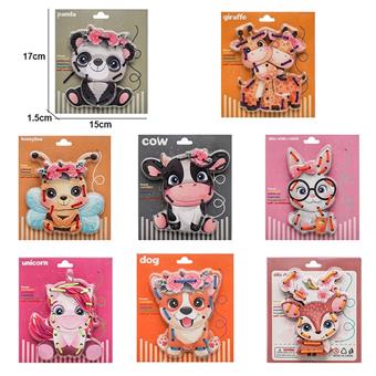 Wooden animals wearing ropes, game toys with multiple mixed designs   ITEM NO.： W049490