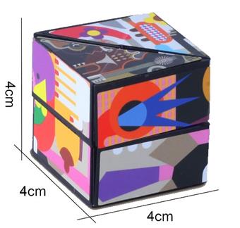 Small Abstract Cube   ITEM NO.： W042640