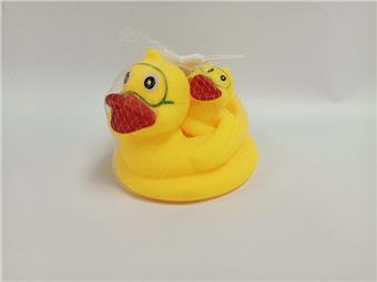 Swimming duck with three ducklings   ITEM NO.： W041883