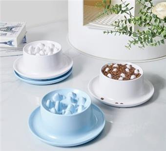 Cat and dog slow food bowl - melamine fish shaped slow food dispenser   ITEM NO.： W062430