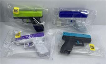 Left Locke water gun, mixed with 4 colors   ITEM NO.： W067786