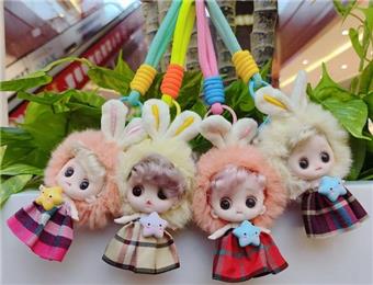 Doll keychain figurine   ITEM NO.： W048281