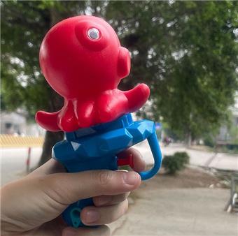 Octopus water gun   ITEM NO.： W065904