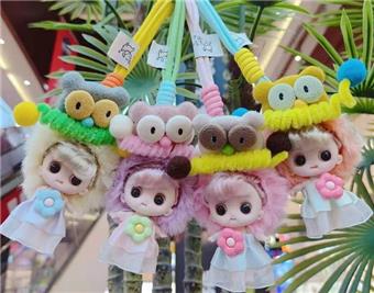 Doll keychain figurine   ITEM NO.： W048274