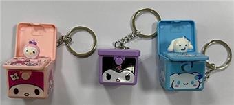 Sanlio Surprise Box Keychain   ITEM NO.： W048570