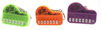Radish Mini Piano (with Keychain)   ITEM NO.： W048523