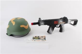 Camouflage vibrating flint gun+special combat hat   ITEM NO.： W069097