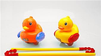 Pushing ducks   ITEM NO.： W095436