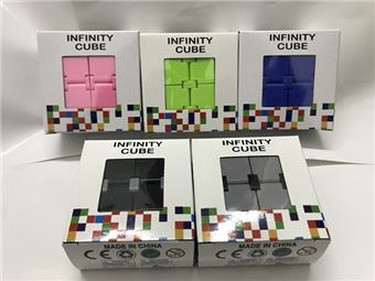 Weighted Infinite Cube, Red/Green/Blue/Black, 4-color mixed design   ITEM NO.： W089560